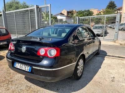 Volkswagen Passat 1.9 TDI/105CV Trendline Nero usata PALERMO