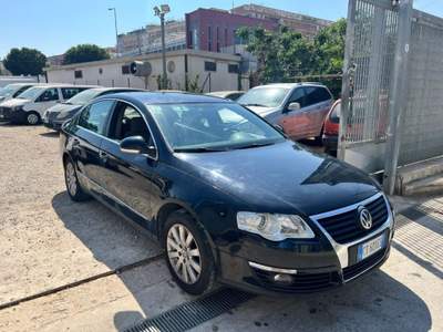 Volkswagen Passat 1.9 TDI/105CV Trendline Nero usata PALERMO