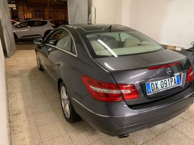 Mercedes-Benz Classe E CDI Coupé BlueEFFICIENCY Executive Grigio usata PALERMO