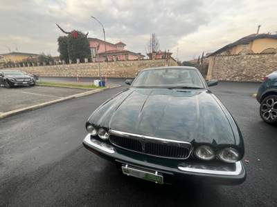 Jaguar XJ XJ 3.2 CAT(174kw) Verde usata RODENGO SAIANO