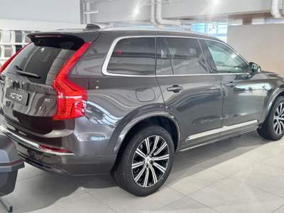 Volvo XC90 B5 (d) AWD automatico 7 posti Ultimate Bright Grigio usata Padova