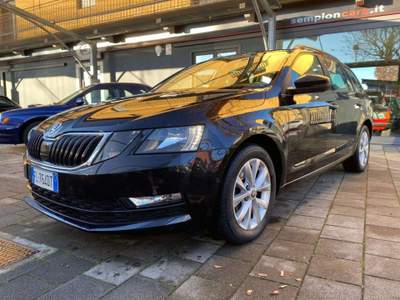 Skoda Octavia 1.6 tdi Executive 115cv Navi/PDC/PREZZO REALE Nero usata Castelletto Sopra Ticino