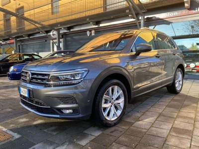 Volkswagen Tiguan 2.0 tdi Advanced 4motion 150cv dsg FULL Opional Grigio usata Castelletto Sopra Ticino