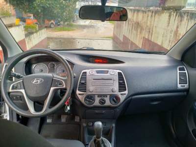 Hyundai i20 1.4 CRDi Comfort neopatentati Grigio usata SAN GIORGIO A LIRI