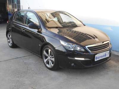 Peugeot 308 1.6 HDi 92 CV Active Nero usata Carignano