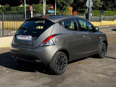 Lancia Ypsilon 1.0 FIREFLY 5P S&S HYBRID GOLD+CARPLAY+PDC+NAVI Grigio usata Grottaferrata