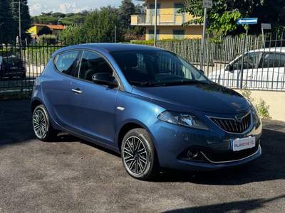 Lancia Ypsilon 1.0 FIREFLY 5P S&S HYBRID GOLD+CARPLAY+PDC+NAVI Blu/Azzurro usata Grottaferrata