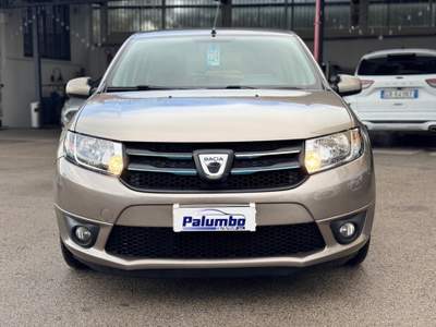 Dacia Sandero 1.2 GPL 75CV Lauréate IDEALE X NEOPATENTATI Oro usata Qualiano