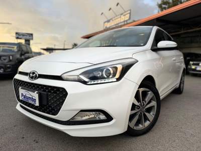 Hyundai i20 1.1 CRDi 12V 5 porte Style IDEALE PER NEOPATENTATI Bianco usata Qualiano