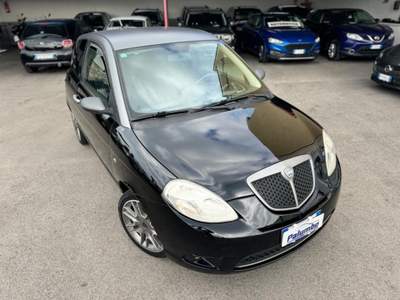 Lancia Ypsilon 1.4 16V Sport MomoDesign Nero usata Qualiano