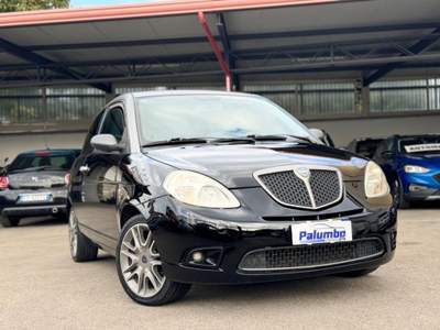 Lancia Ypsilon 1.4 16V Sport MomoDesign Nero usata Qualiano