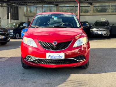 Lancia Ypsilon 1.3 MJT 16V 95 CV 5 porte S&S Silver Rosso usata Qualiano
