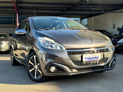 Peugeot 208 BlueHDi 75 5 porte Allure IDEALE PER NEOPATENTATI Grigio usata Qualiano