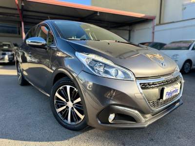 Peugeot 208 BlueHDi 75 5 porte Allure IDEALE PER NEOPATENTATI Grigio usata Qualiano