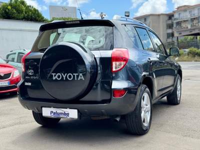 Toyota RAV4 RAV4 2.2 D-4D 136 CV DPF Sol 4X4 Grigio usata Qualiano