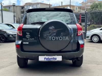 Toyota RAV4 RAV4 2.2 D-4D 136 CV DPF Sol 4X4 Grigio usata Qualiano