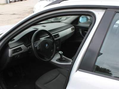 BMW Serie 3 318d d cat Touring Attiva Argento usata Castelnuovo Rangone
