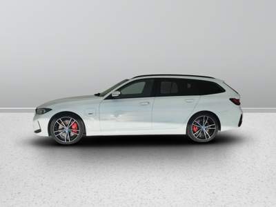 BMW Serie 3 318i Serie 3 G21 2022 Touring - e Touring MSport auto Bianco usata Mosciano Sant'Angelo