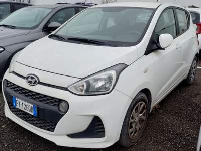Hyundai i10 1.0 MPI Econext Advanced Bianco usata Napoli