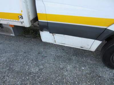 Mercedes-Benz Sprinter T43/35 416 CDI Cabinato Bianco usata MAGENTA