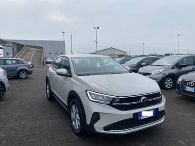Volkswagen Taigo 1.0 TSI 110 CV DSG Life Beige usata Treviso