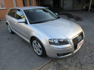 Audi A3 Sportback 1.6 FSI Attraction * 111.000 KM REALI * Argento usata Lecco