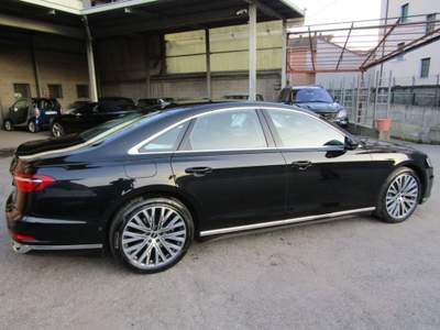 Audi A8 50 3.0 TDi MHEV quattro Tiptronic * 109.000 KM * Nero usata Lecco