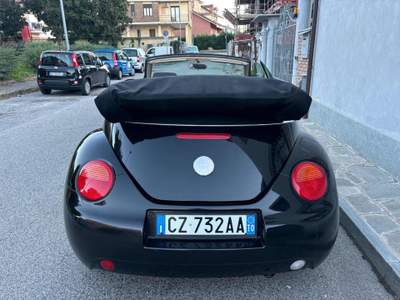 Volkswagen New Beetle 1.9 TDI 105CV Cabrio Nero usata Nichelino