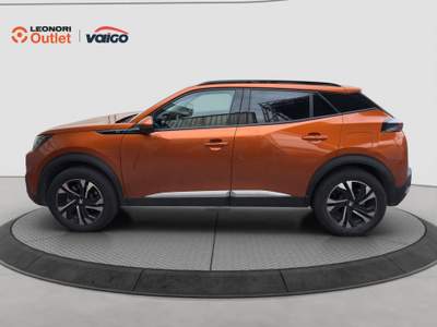 Peugeot 2008  - e-2008 allure pack 100kw Arancione usata ROMA
