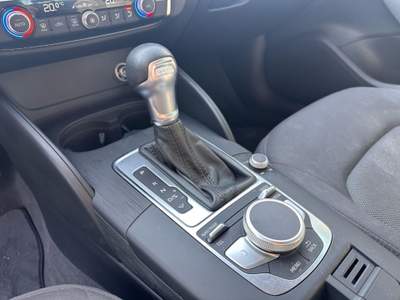 Audi A3 30 g-tron S tronic Sport   TG FX348ZE Blu/Azzurro usata Oderzo