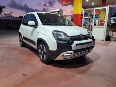 Fiat Panda 1.0 FireFly S&S Hybrid City Cross Bianco usata Quarto