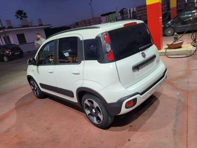 Fiat Panda 1.0 FireFly S&S Hybrid City Cross Bianco usata Quarto