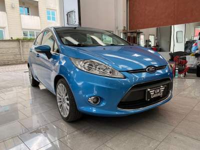 Ford Fiesta 1.6 TDCi 95 CV 5p. Titanium Blu/Azzurro usata OSSONA