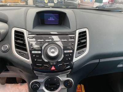 Ford Fiesta 1.6 TDCi 95 CV 5p. Titanium Blu/Azzurro usata OSSONA