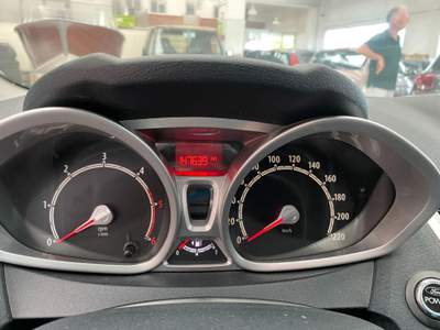Ford Fiesta 1.6 TDCi 95 CV 5p. Titanium Blu/Azzurro usata OSSONA