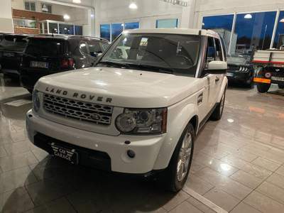 Land Rover Discovery 4 3.0 SDV6 245CV SE 7 POSTI Bianco usata OSSONA