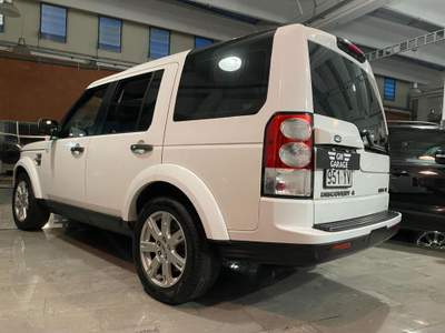 Land Rover Discovery 4 3.0 SDV6 245CV SE 7 POSTI Bianco usata OSSONA