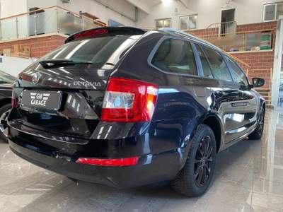 Skoda Octavia 1.4 TSI Wagon Elegance Nero usata OSSONA