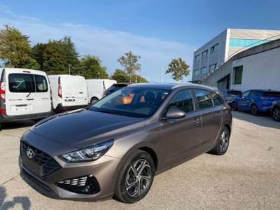 Hyundai i30 Wagon 1.6 CRDi 115 CV confort Grigio usata Treviso