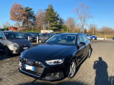 Audi A4 Avant 30 TDI/136 CV S tronic Nero usata Treviso