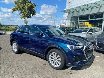 Audi Q3 SPB 45 TFSI quattro S tronic Blu/Azzurro usata Treviso