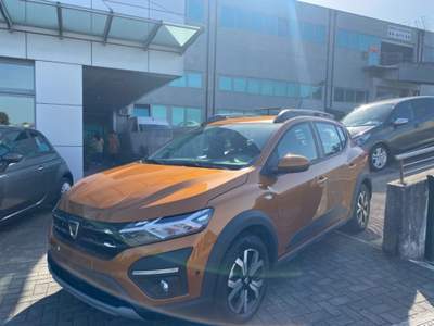 Dacia Sandero Stepway 1.0 TCe 90 CV Comfort Bronzo usata Treviso