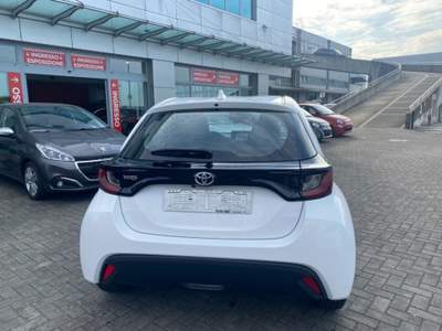 Toyota Yaris 1.5 5 porte Active Grigio usata Treviso