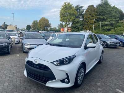 Toyota Yaris 1.5 5 porte Active Grigio usata Treviso