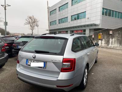 Skoda Octavia 1.6 TDI SCR 115 CV Wagon Ambition Argento usata Treviso