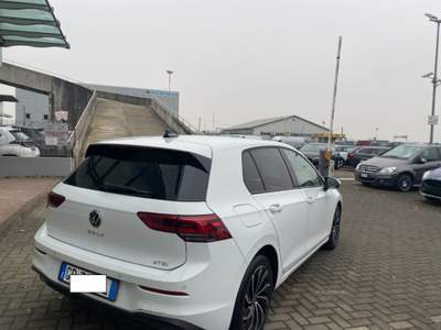 Volkswagen Golf 1.0 eTSI EVO DSG Life Bianco usata Treviso