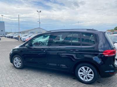 Volkswagen Touran 2.0 TDI 150 CV SCR DSG Business BlueMotion Technol Nero usata Treviso