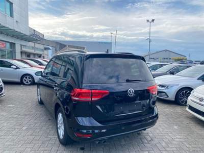 Volkswagen Touran 2.0 TDI 150 CV SCR DSG Business BlueMotion Technol Nero usata Treviso