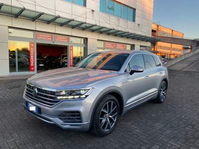 Volkswagen Touareg 3.0 V6 TDI 286 CV SCR Advanced Argento usata Treviso