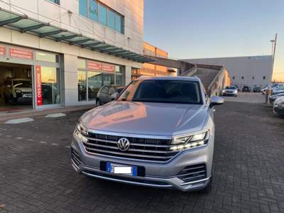 Volkswagen Touareg 3.0 V6 TDI 286 CV SCR Advanced Argento usata Treviso